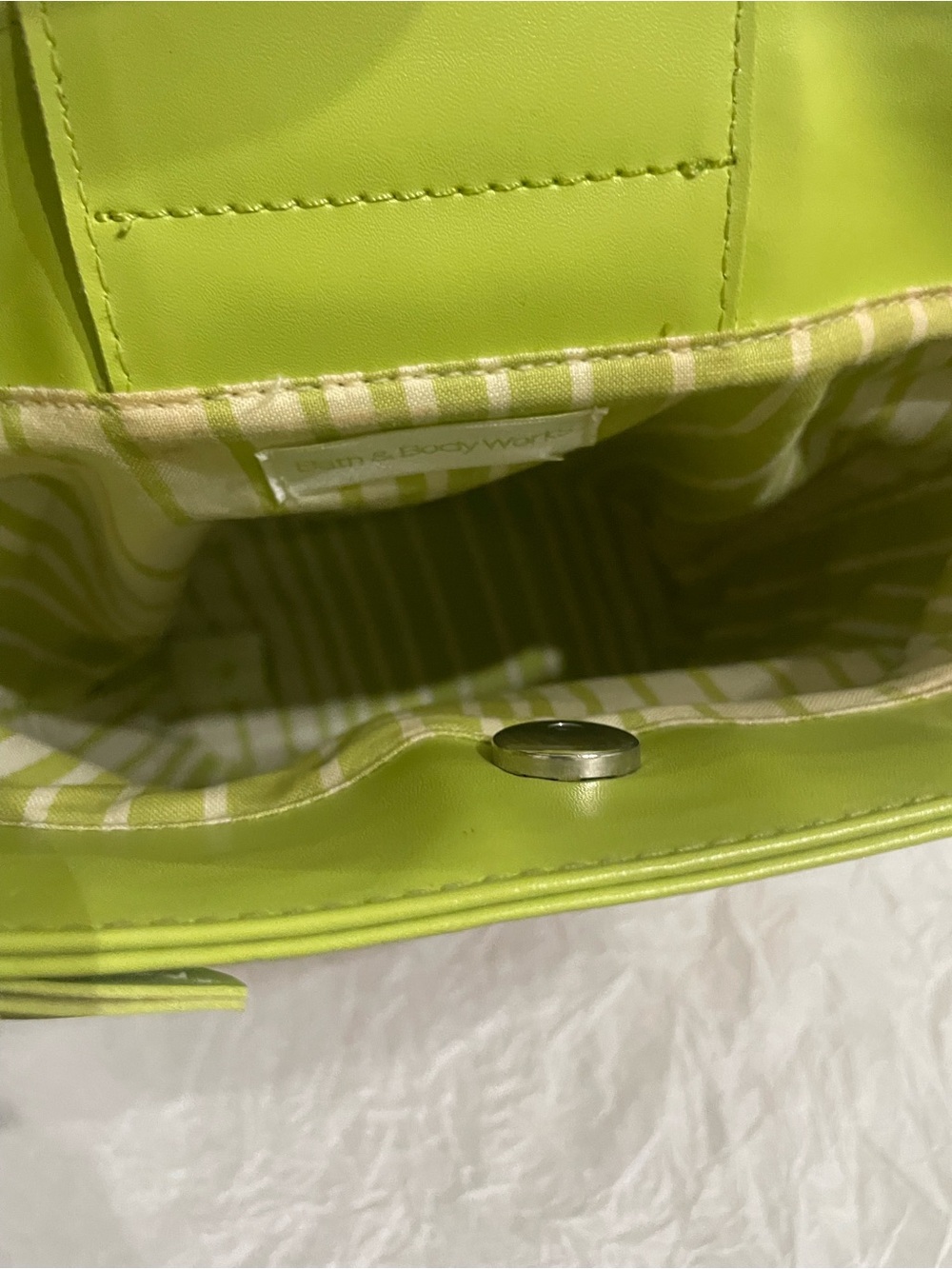 Bath & Body Works Straw Bag Stuff a Bag Bundle of Goodies Retail $97 Value - Picture 3 of 15